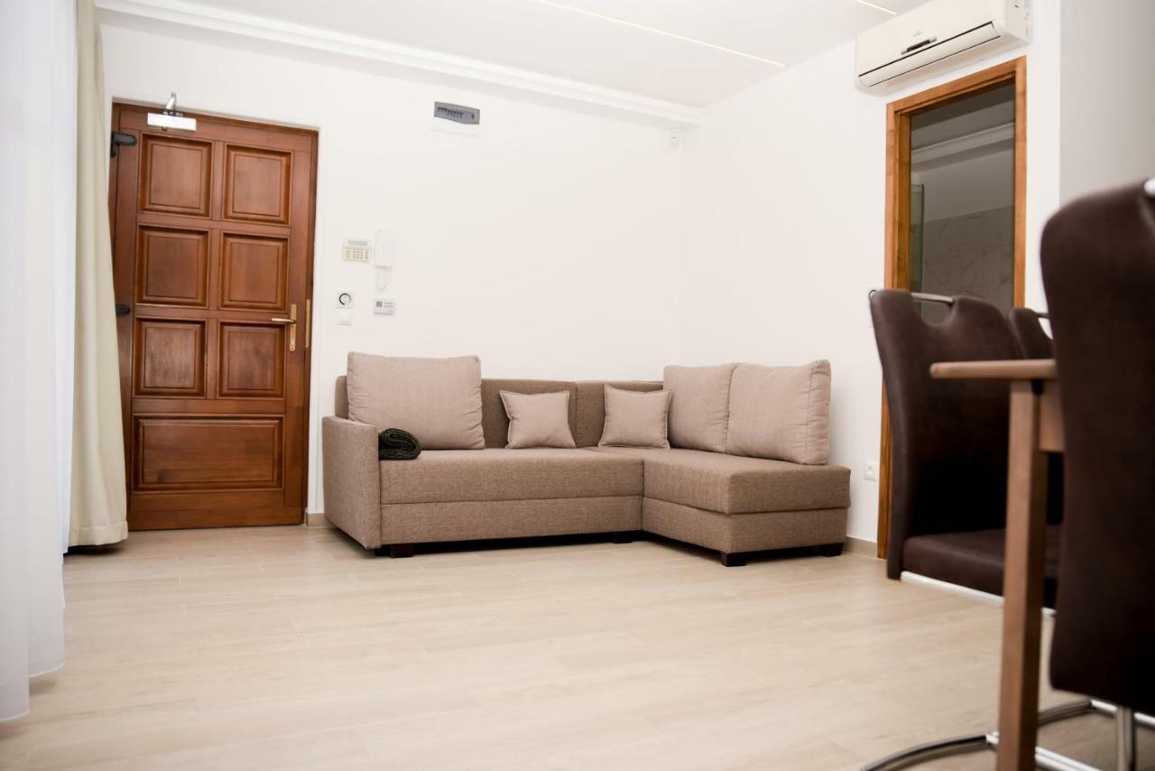 Centrum Apartman Cegléd Exterior foto